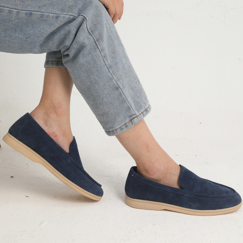 Loafers with a vintage-effect in suede leather