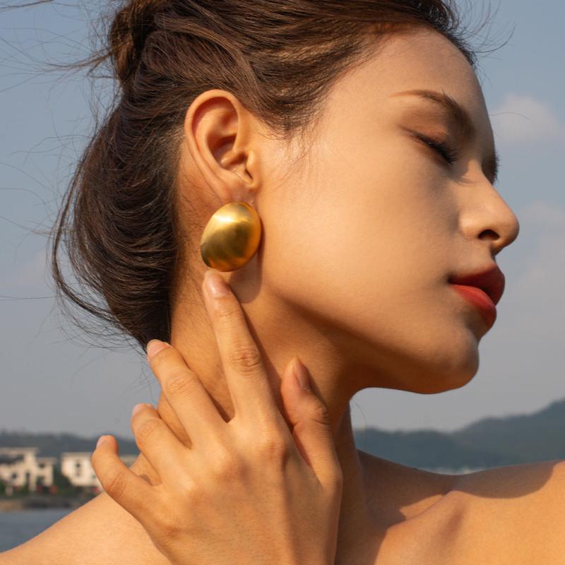 Orova Shield Earrings